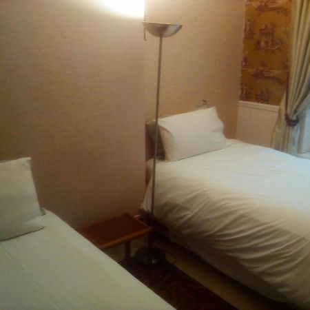 The Principality 2 Singles Bedroom カーディフ エクステリア 写真